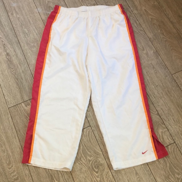 Nike Capri Golf/Comfort Pants - Picture 2 of 3
